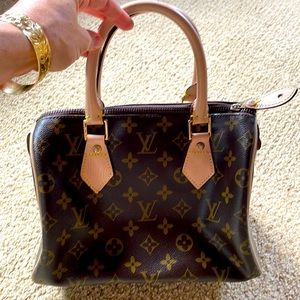 Speedy, small size L V